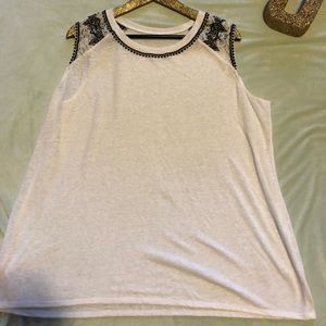 White Lane Bryant Top w/ Black Lace 14/16 (1X)